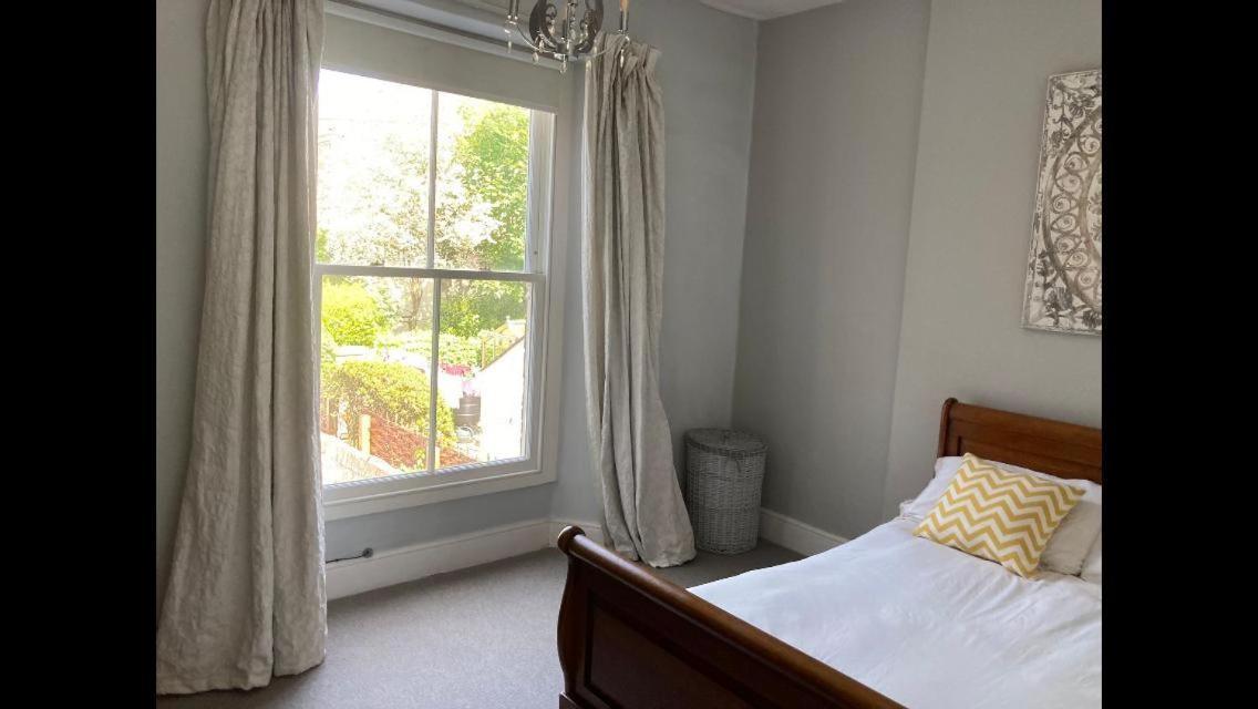 Central Truro! Large Double Room In Victorian Property Extérieur photo